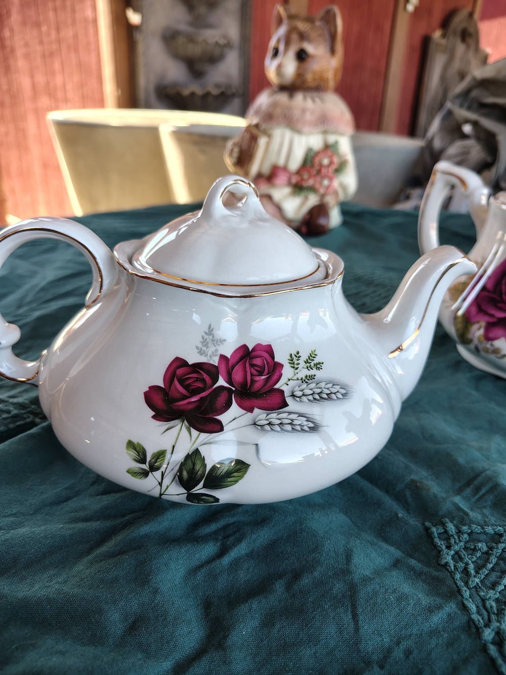 Vintage Ellgreave Stafford Genuine Heatmaster White Teapot Red Rose Pattern